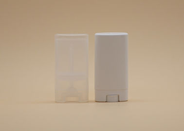Transparent Oval Lip Balm Containers Screw On Cap OEM / ODM Stable Performance